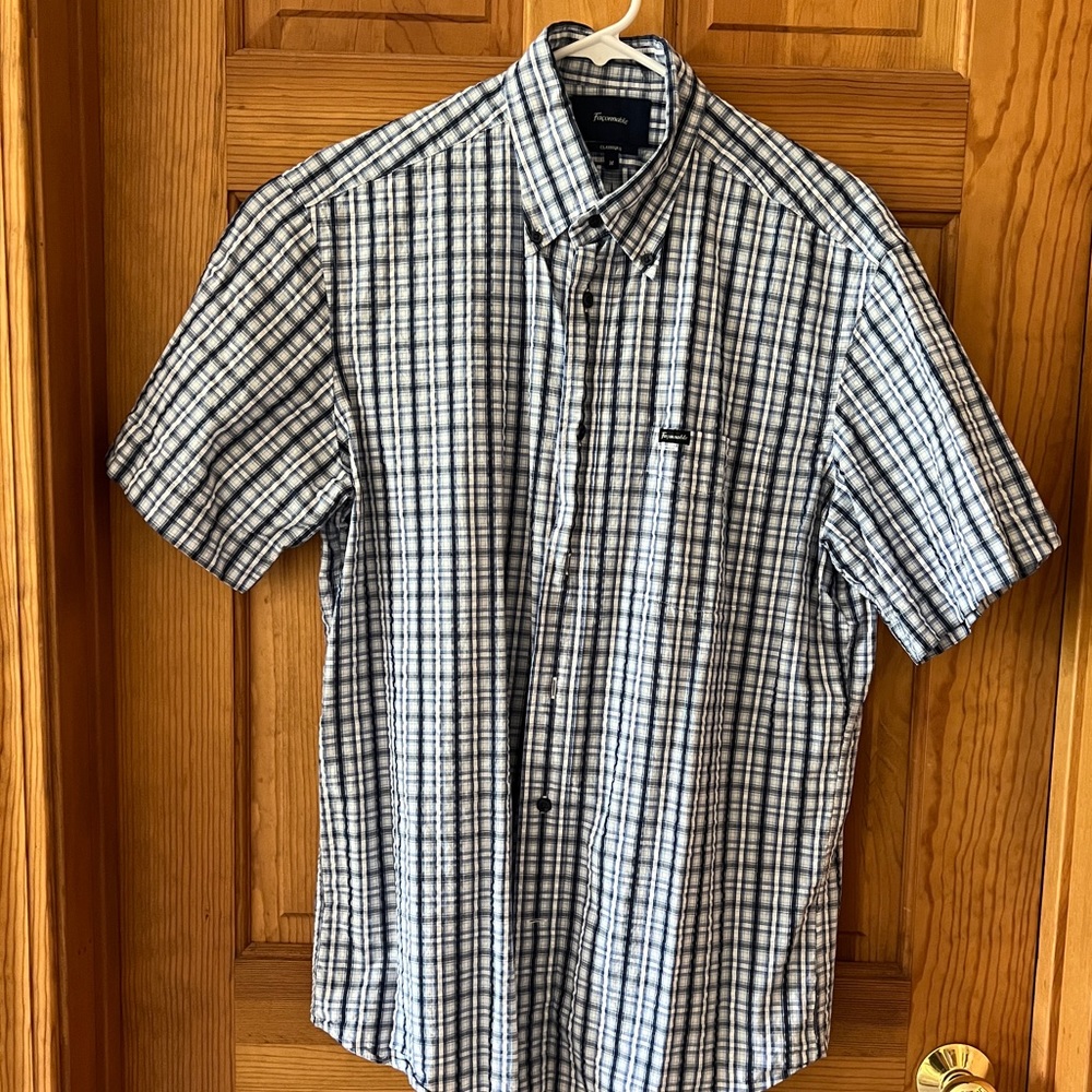 Men’s Faconnable classic cut short sleeved shirt size M
